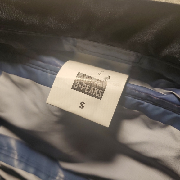 3 Peaks Reflective Dog Rain Windbreaker Coat Jacket - Picture 5 of 10